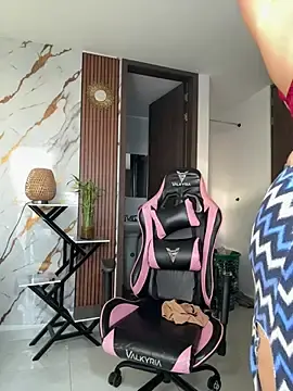 Stripchat Free Porn Cam of sweetmuslim01