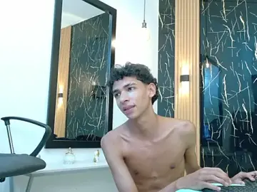 Stripchat Best live sex cam show of ValeriHot_1