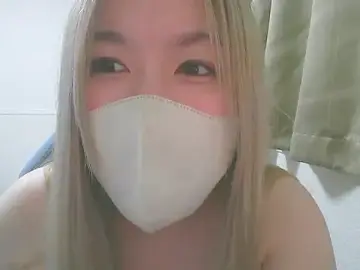 Stripchat Best live sex cam show of Remi_official