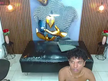 Stripchat Nude Webcam of Chris_Hott