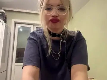 Stripchat Best live sex cam show of moonluv33