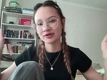 Stripchat Sex Cam of JoyceMonroe_1