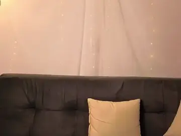 Stripchat Live Sex Cam of amy_robertz