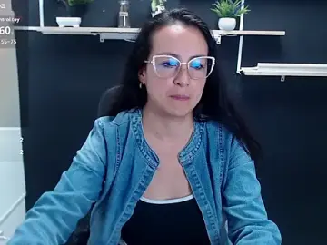 Stripchat Best Webcam of Lauryn_Jones