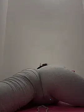 Stripchat Sex Cam of kim_monti