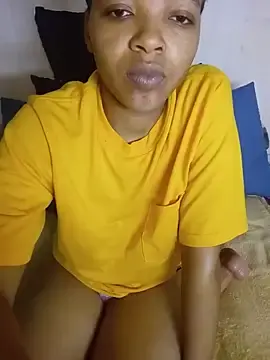 Stripchat Adult Webcam of LOLOAVEE