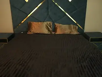Stripchat Free Live Porn of MagicPeachh_