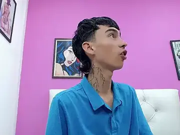 Stripchat Free Porn Cam of ttimy_x_boy