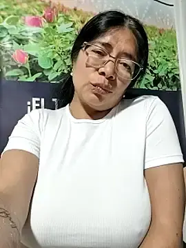 Stripchat Live Sex of __valentina18