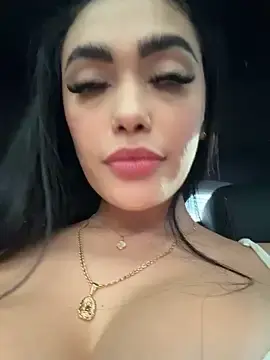 Stripchat Sex Cam of emma_andrew1