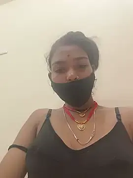 Stripchat Nude Webcam of Bhuvika_Love-143