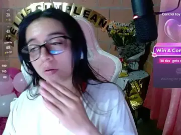 Stripchat Free Live Porn of Maggie_Fox3