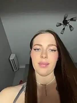 Stripchat Live Porn of -SweetDi-