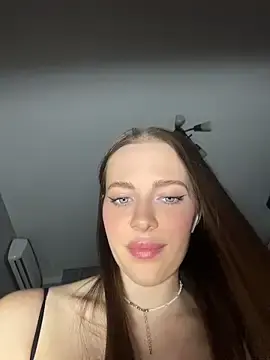 Stripchat Sex Cam of -SweetDi-