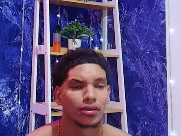 Stripchat Best live sex cam show of kai_storm77