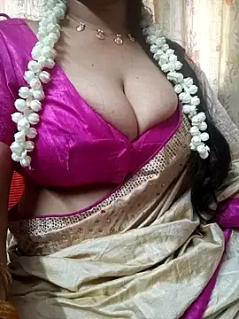 Stripchat Sex Chat of tamil_paalkova