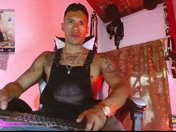 Stripchat Live Porn of DARK_BLACK_0