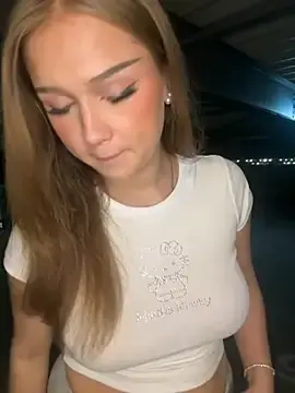 Stripchat Live Porn of Hannah-2007