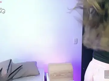 Stripchat Free Porn Cam of KylieVennet