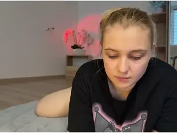 Stripchat Watch Live Sex Cams of FreiaFlower
