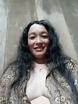 Stripchat Live Sex Cam of vanlucky2