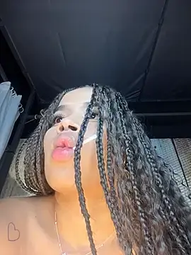 Stripchat Adult Webcam of EmmaExoticaXXX