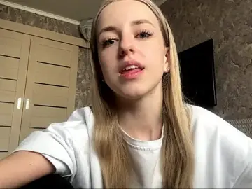 Stripchat Live Sex Cam of KrissySharp