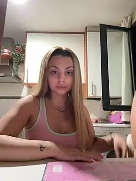 Stripchat Free Live Porn of Noeliagglow