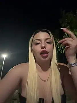 Stripchat Nude Webcam of Noeliagglow