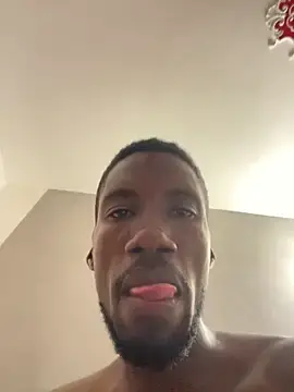 Stripchat Free Live Porn of INTRUDERS20