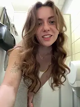 Stripchat Best Webcam of MariiD