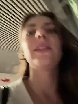 Stripchat Adult Webcam of MariiD