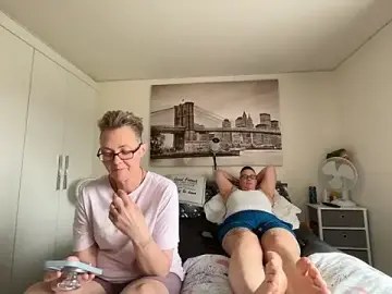 Stripchat Best live sex cam show of Curvy-Jinx