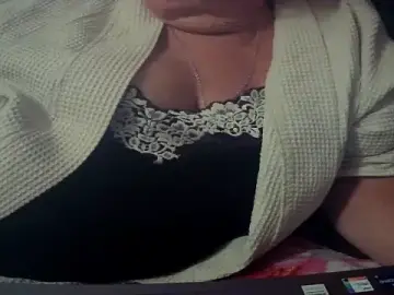 Stripchat Live Porn of Playful_MILF_Demi