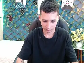 Stripchat Sex Chat of LucassSmith11