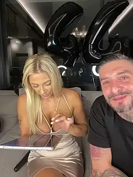 Stripchat Live Sex Cam of SexOnMyLvL