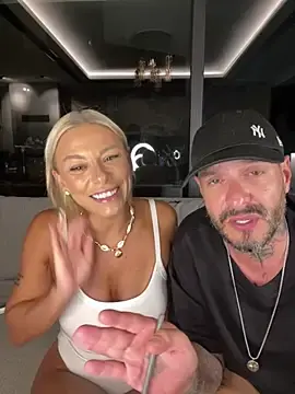 Stripchat Live Sex Cam of SexOnMyLvL