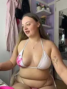 Stripchat Watch Live Sex Cams of SexySashaxox