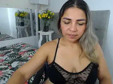 Stripchat Nude Webcam of cum_bigass