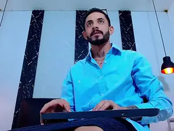 Stripchat Adult Video Chat of Erick_Wall