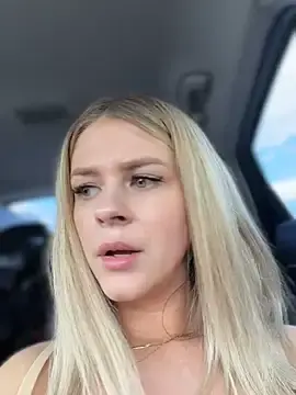 Stripchat Watch Live Sex Cams of Love_Bri