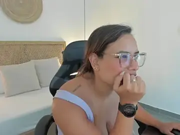 Stripchat Free Porn Cam of zoe_danae_