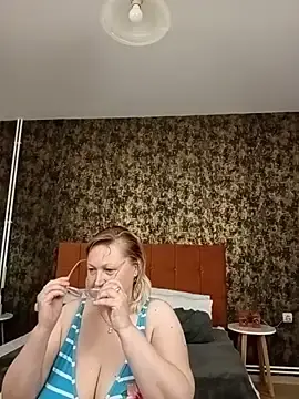 Stripchat Free Porn Cam of I_amVeronicle