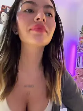 Stripchat Free Porn Cam of Your_Honeey