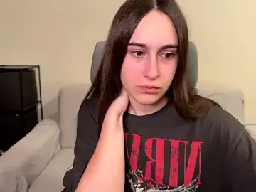 Stripchat Adult Webcam of AliceKolltt