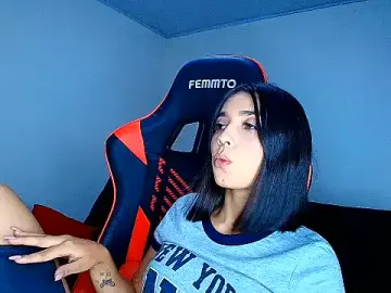 Stripchat Free Porn Cam of Rousse_violett