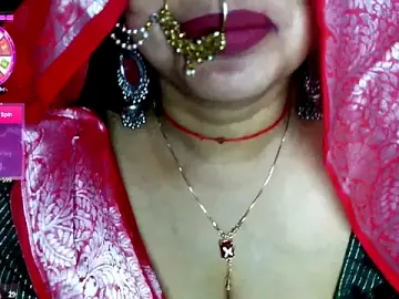 Stripchat Free Live Porn of QUEEN_SAKHI1