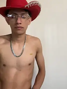 Stripchat Best live sex cam show of alexmendoza24