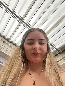 Stripchat Sex Cam of imlindapink