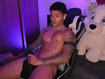 Stripchat Free Live Porn of Alessandro_Vanni
